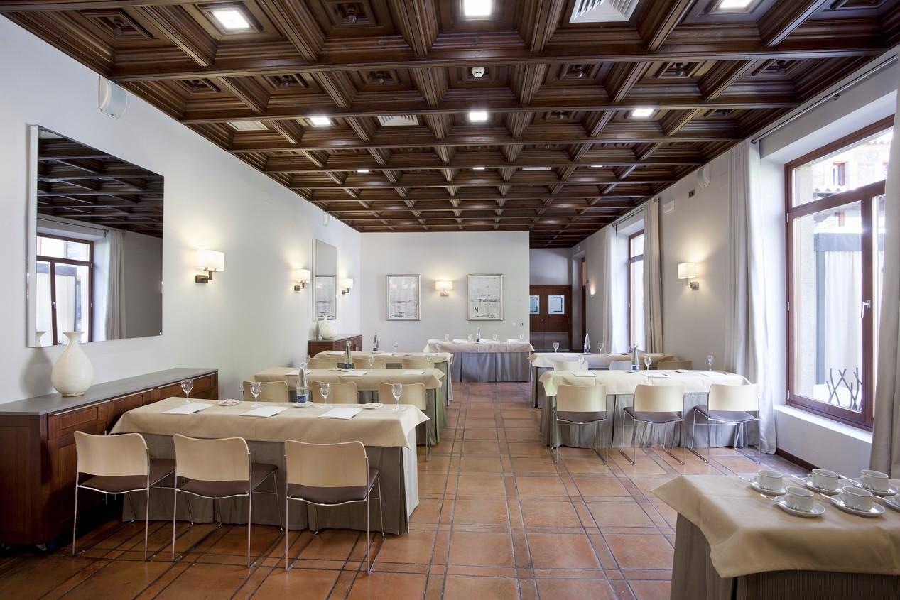 Parador De Caces Kültér fotó