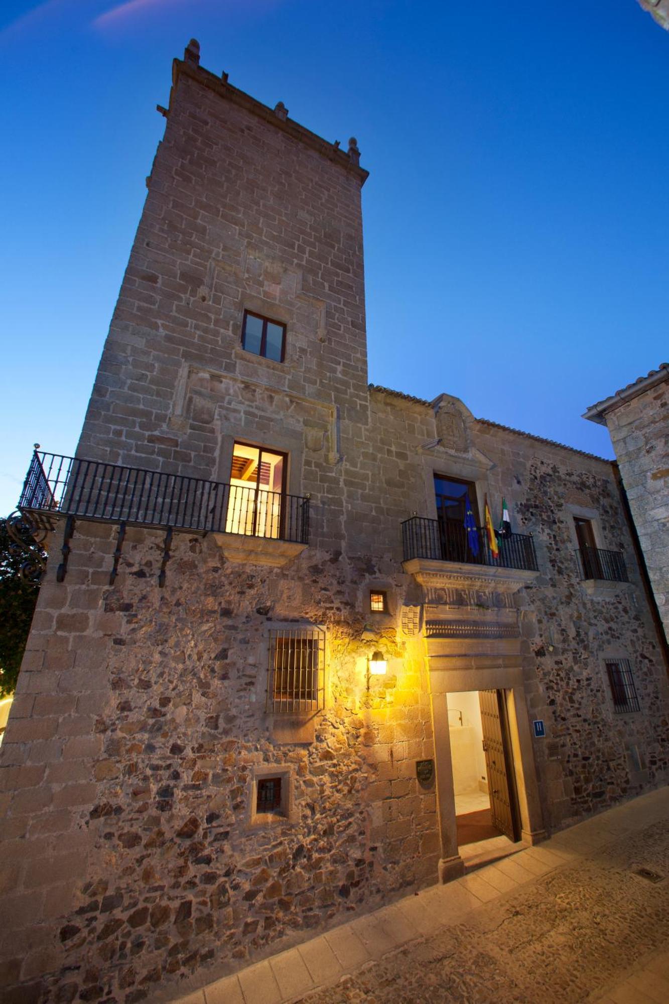 Parador De Caces Kültér fotó