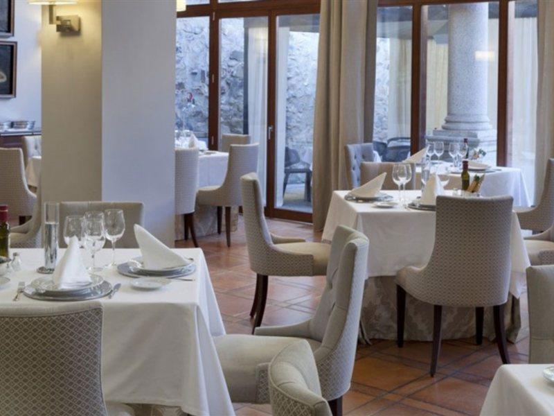 Parador De Caces Kültér fotó