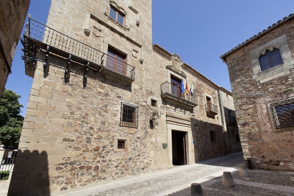 Parador De Caces Kültér fotó
